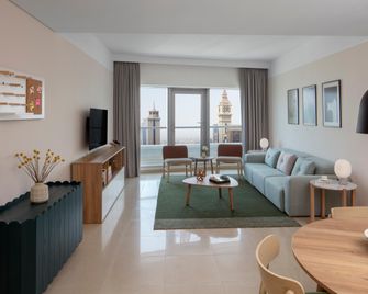 السلام للأجنحة الفندقية - دبي - غرفة معيشة