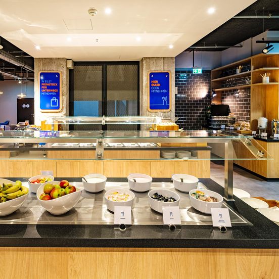 Buffet view of Holiday Inn Express Dresden Zentrum, An IHG Hotel