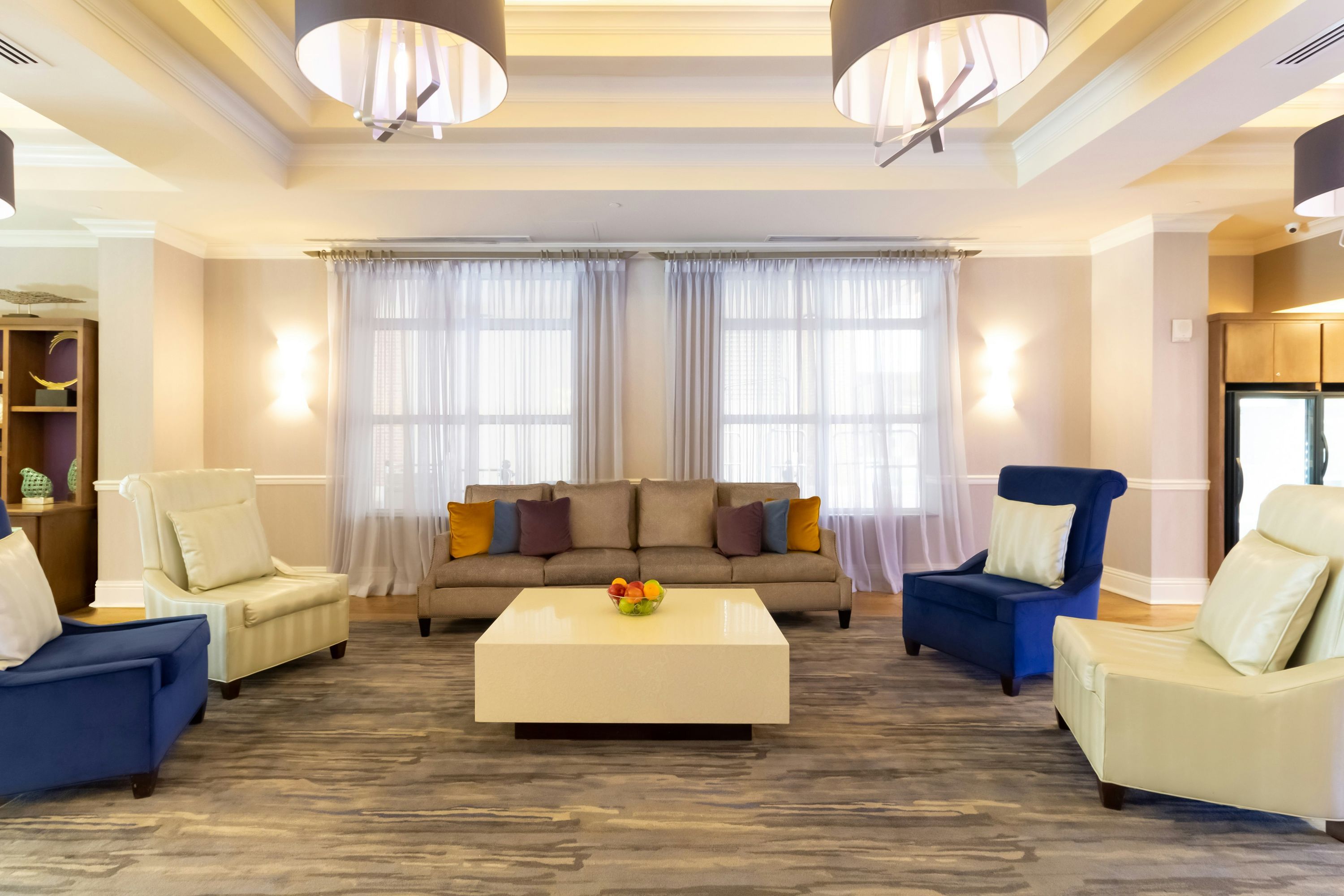 Holiday Inn Express Savannah-Historic District By IHG - סאוואנה - טרקלין