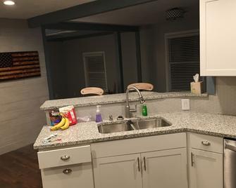 Entire House Near Jmu - Harrisonburg - Kitchen