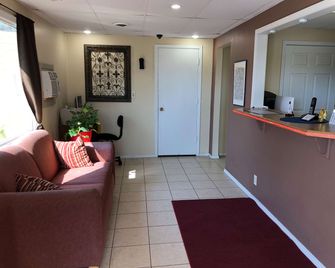 Americas Best Value Inn Beatrice - Beatrice - Lobby