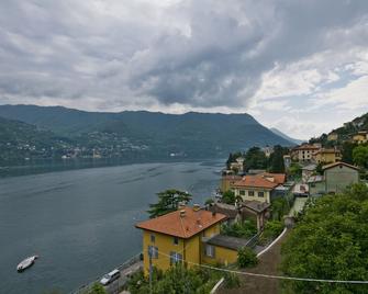 5 Luxury Laglio Apartments-By Italian Apartments Stylish, Executive, Contemporary, Ribolla Azzuro, Penthouse - Laglio - Buiten zicht