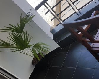 Sole Hotel - Antananarivo - Aufgang