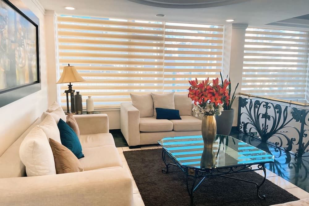 هوتل ريبابليكا - كويتو - غرفة معيشة