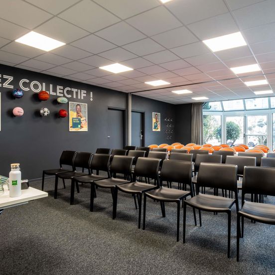 ibis Styles Colombes Paris Ouest image 1