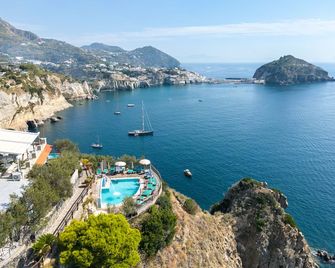 Punta Chiarito Resort - Forio