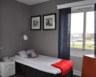 Strand Hotell - Vänersborg - Bedroom
