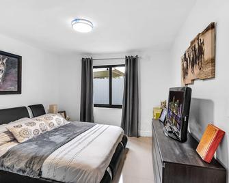 Vacation Home Close To Best Places In Miami, Design District, Wynwood, Airport - Miami - Bedroom