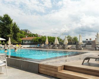 Byon Hotel Sile - Şile - Zwembad