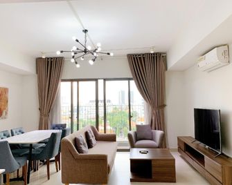 Masteri Thao Dien Serviced Apartment - Ho Chi Minh City - Living room
