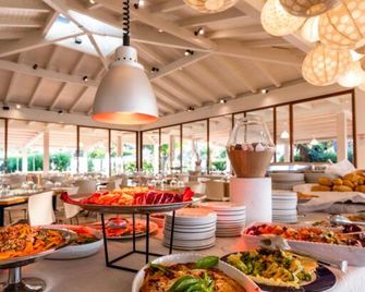 Le Dune Beach Club - Torre di Faro - Restaurant