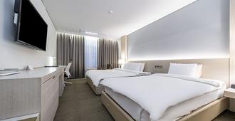 Wonju Citi Hotel - Wonju - Bedroom