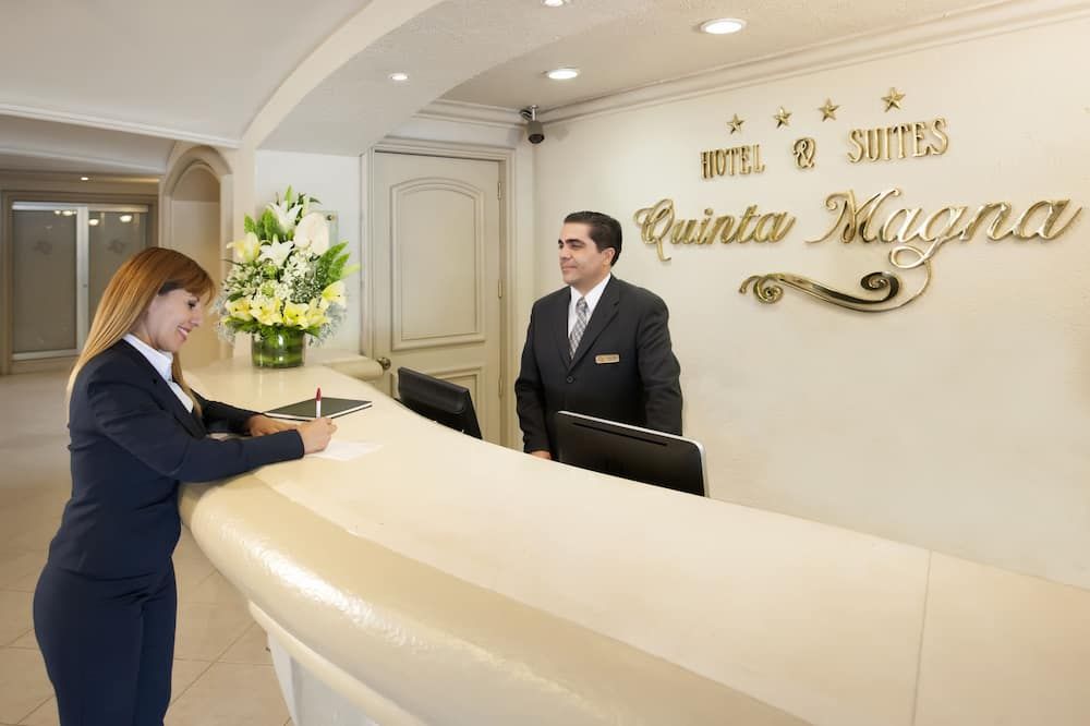 Hotel & Suites Quinta Magna thumbnail 3