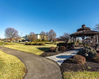 Country Inn & Suites by Radisson, Findlay, OH - Findlay - Bina