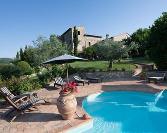 Tenuta Di Canonica - Todi - Piscina