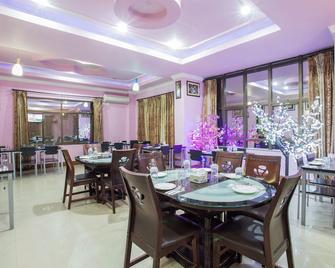 Hotel Jalsa - Dhangarhi - Ristorante