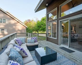 Sunday Slopes - Game Room + Central Location! - Conway - Balkon