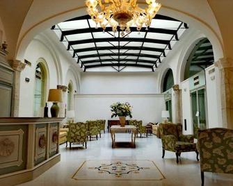 Grande Albergo Internazionale - Brindisi - Lobby