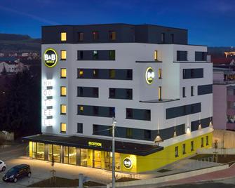 B&B Hotel Weil am Rhein/Basel - Weil am Rhein - Edificio