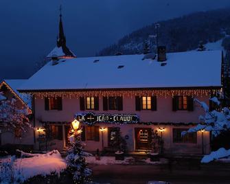 Hôtel Restaurant La Croix Jean Claude - Les Allues - Bangunan