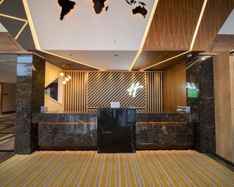 Holiday Inn Trabzon-East By IHG - Trabzon - Recepcja