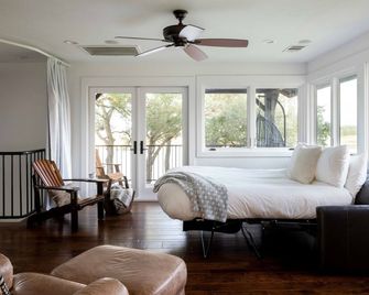 Austinteton's Sunset Cliff Resort On Lak - Austin - Habitación