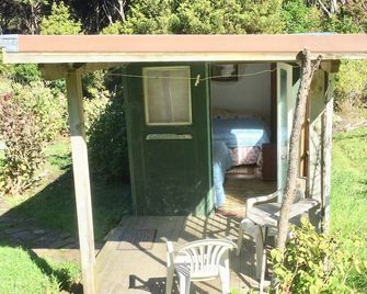 Sunny Garden Cabin - Great Barrier Island - Patio