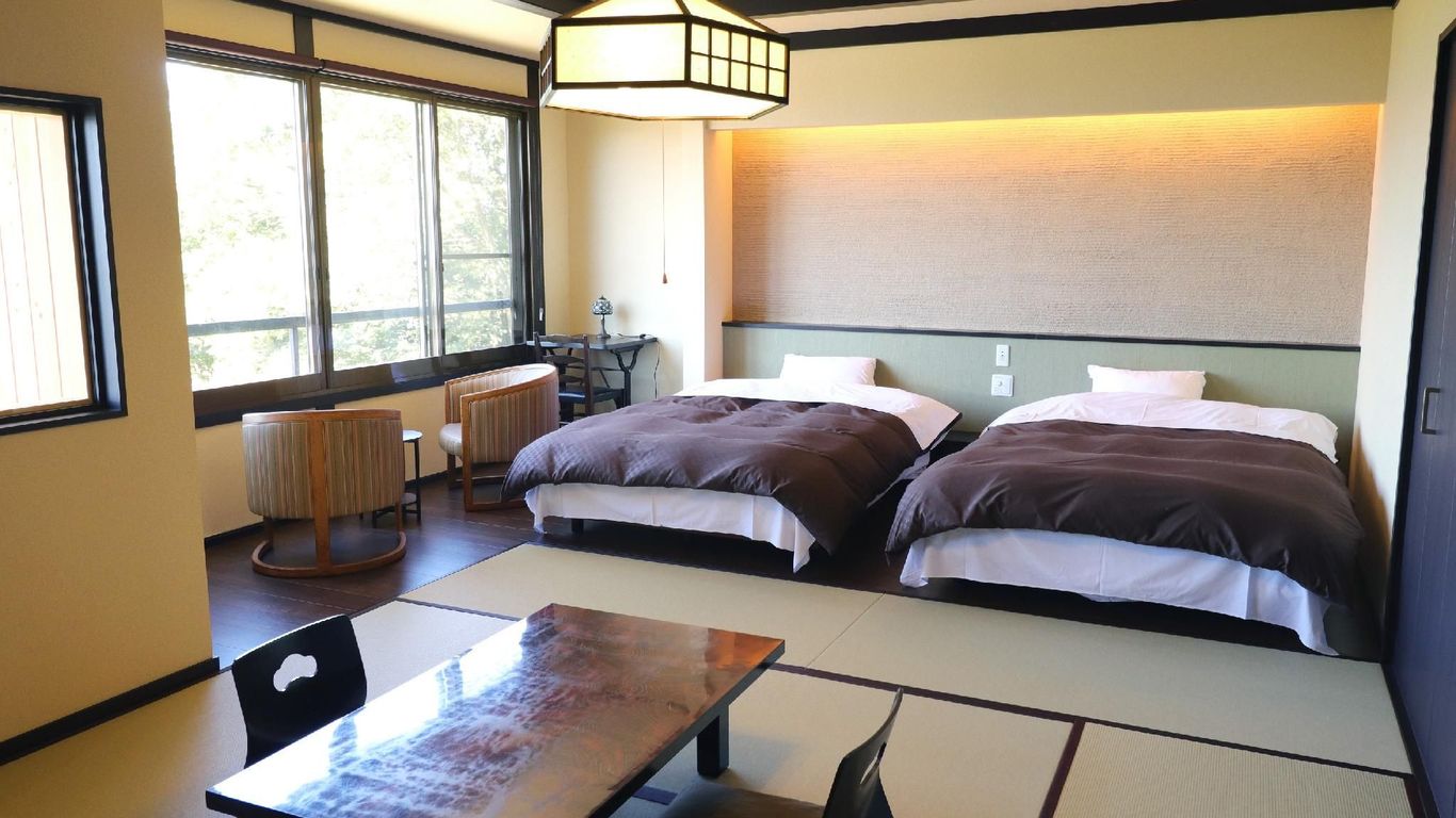 Yakushidaira Akanejyuku