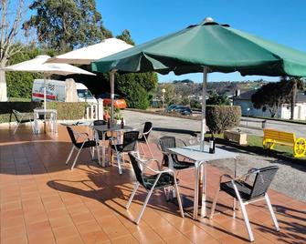 Hotel Capellan - Navia - Patio
