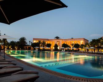 M Riads & Boutique Hotels - Marrakech - Bể bơi