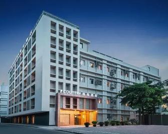 Country lnn & Suites by Radisson,Shanghai Hongkou Football Stadium and Chifeng Road Station - Shanghai
