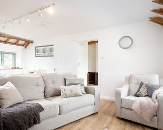 2 bedroom accommodation in Old Sodbury, near Bristol - Old Sodbury - Sala de estar