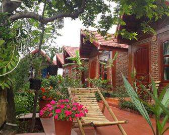 Tam Coc Rice Fields Homestay - Ninh Binh - Patio