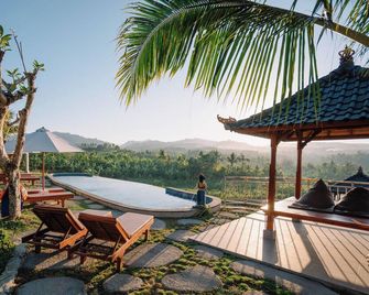 Terrace Retreat & Spa Medewi - Pekutatan