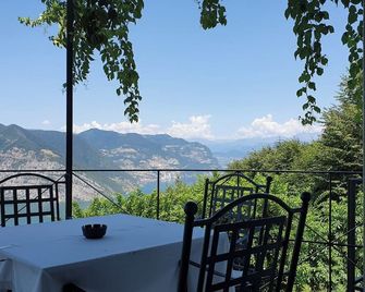 Relais I Due Roccoli - Iseo - Balcón
