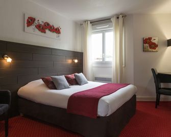 The Originals City, Hôtel du Château, Pontivy - Pontivy - Bedroom