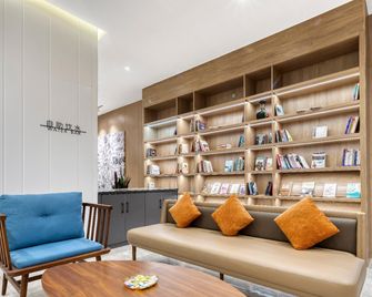 Hanting Hotel Weifang Weizhou Road Jinbao - Weifang - Lounge