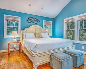 5 bedroom home in creek estates, private crofter and maritime forest views - Bald Head Island - Habitación