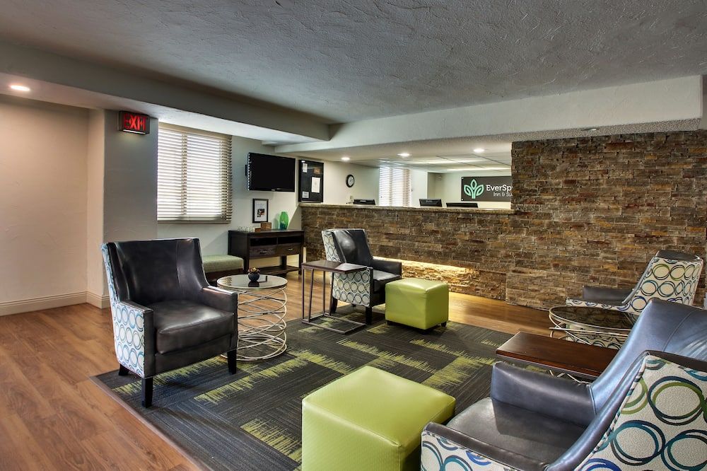 Everspring Inn - Bismarck