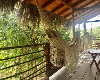 Kawabonga - Palomino - Balcón