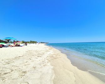 Marina Corsa Res 4 rooms apartment 2 bathrooms 150 m from the sea Ghisonaccia - Ghisonaccia - Beach