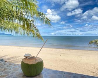 Sangjun On Beach Resort - Bang Saphan - Strand