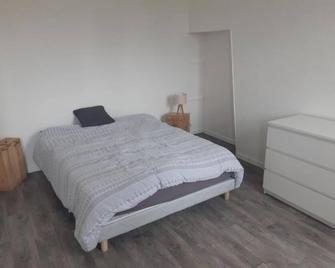 Elbeuf 4 Chambres 8 Personnes Max Pour Groupes Wifi - Elbeuf - Chambre