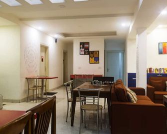 Joeys Hostel - Nueva Delhi - Restaurante