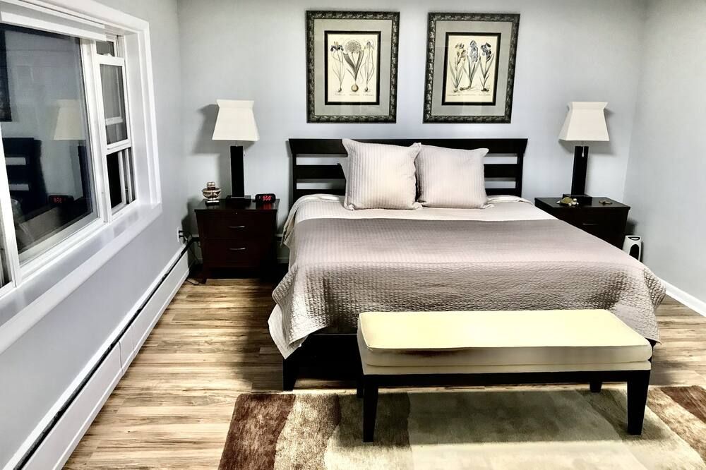 spacious 3 bedroom apartment in the heart of downtown Alpena - Alpena - Slaapkamer