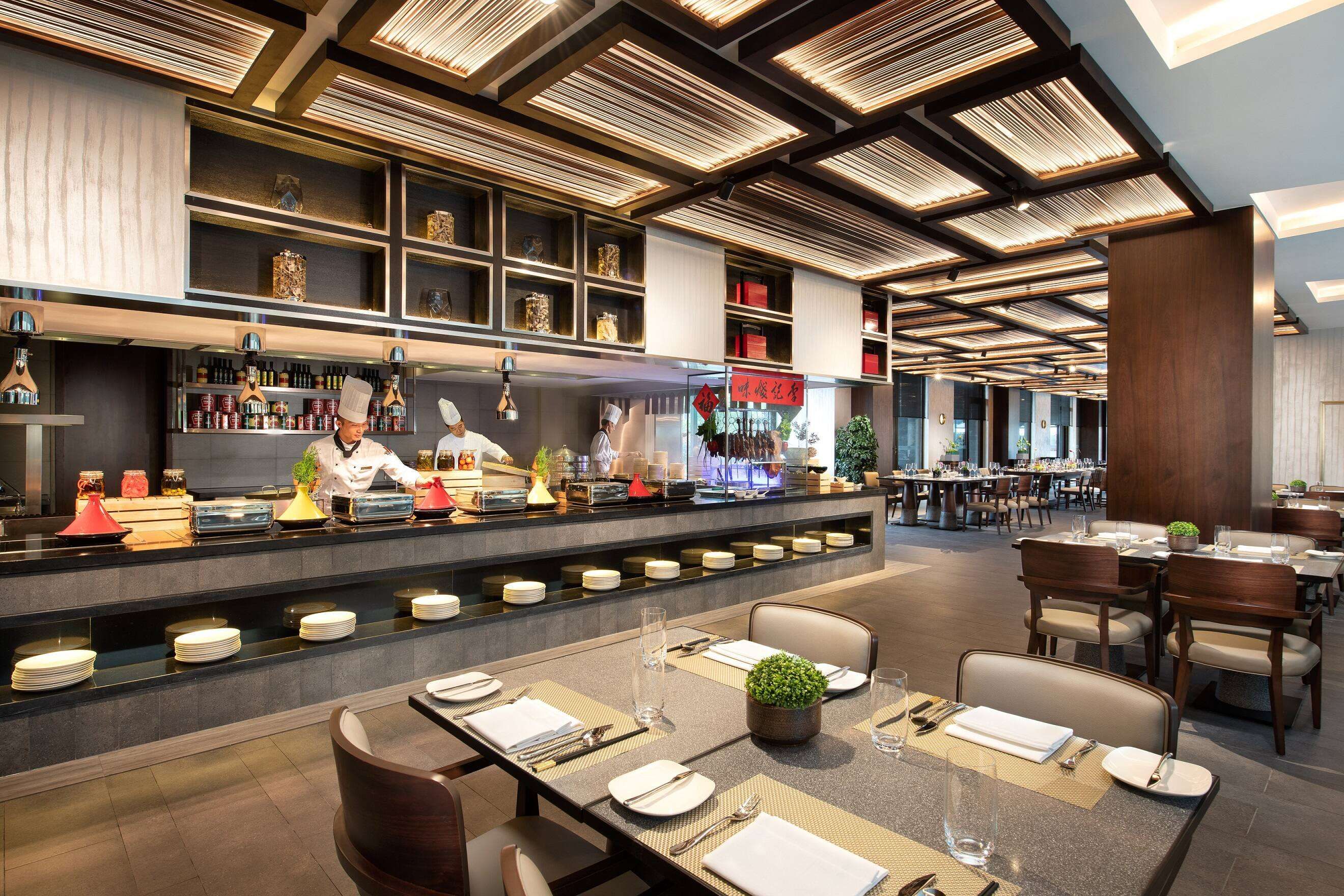 Howard Johnson by Wyndham Jinlin Plaza Lijiang - ליז'יאנג - מסעדה