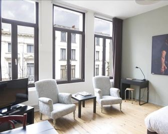 Because the Night city lodge - Anvers