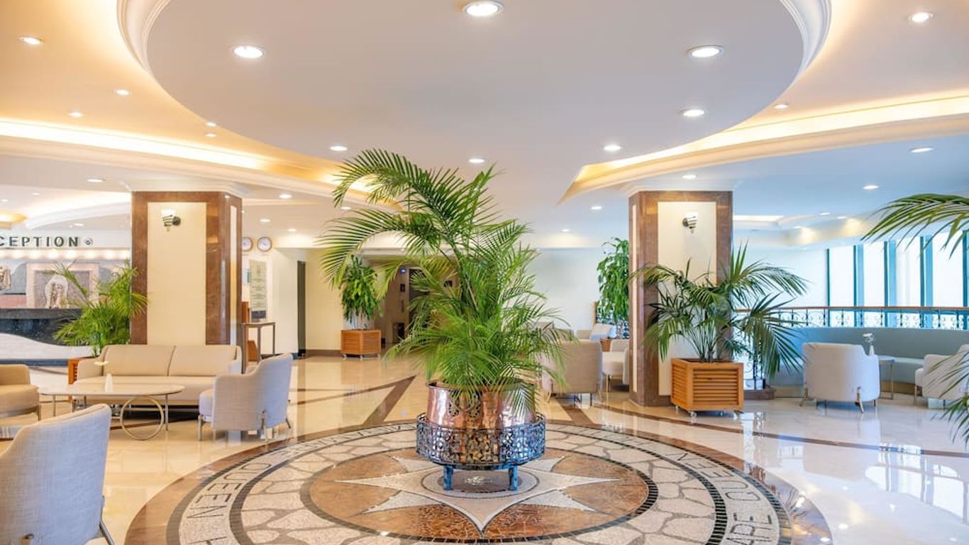 Miramare Queen Hotel