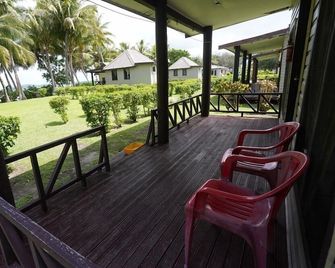 S@fe Landing Lodge - Nacula Island - Balkon