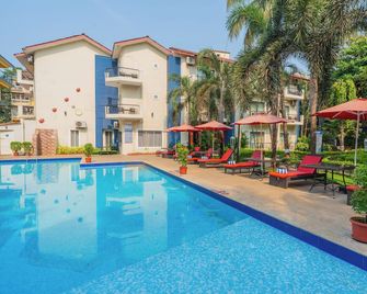 Kyriad Prestige Calangute Goa By Othpl - Calangute - Piscina